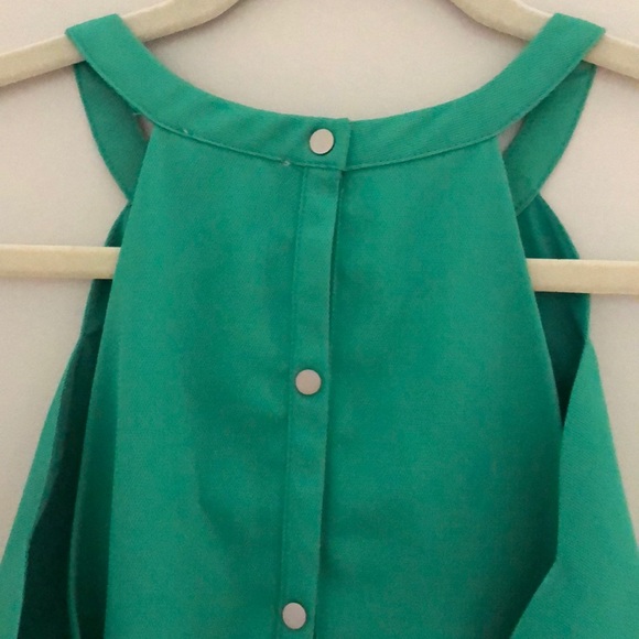 Green scalloped hem dress. Size small - Picture 5 of 6